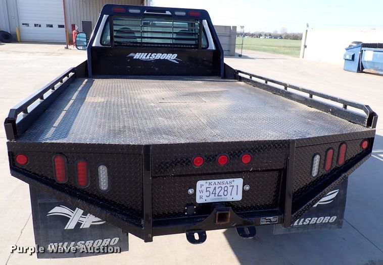 image for item DK4653 2000 Ford F550 Super Duty  flatbed truck