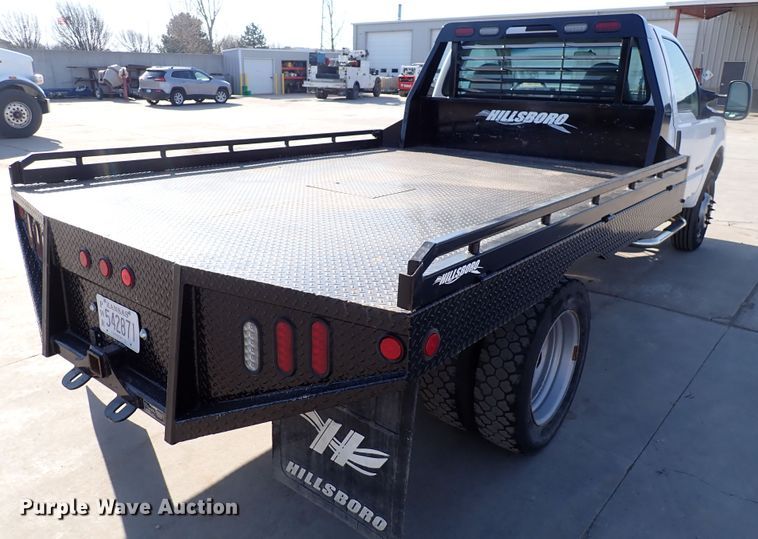 image for item DK4653 2000 Ford F550 Super Duty  flatbed truck