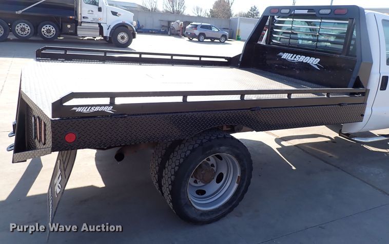 image for item DK4653 2000 Ford F550 Super Duty  flatbed truck