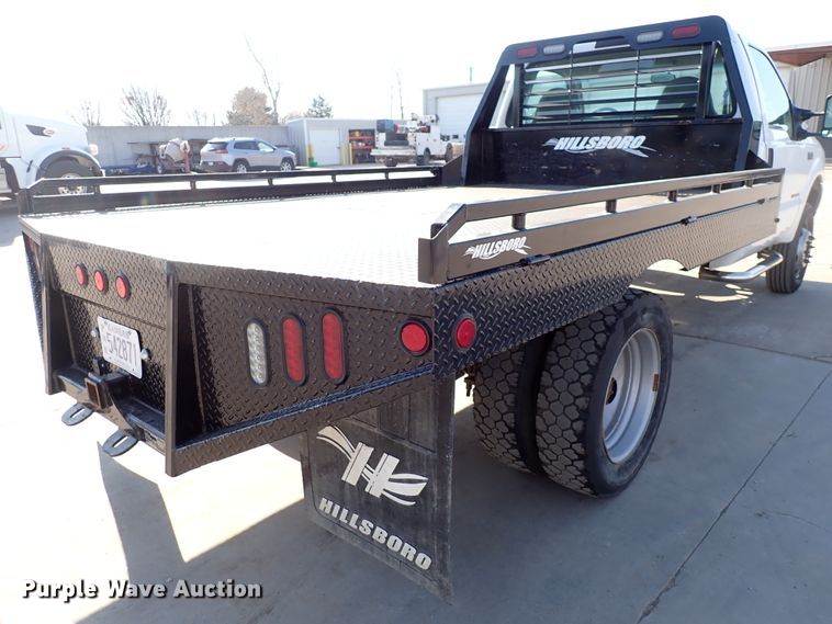 image for item DK4653 2000 Ford F550 Super Duty  flatbed truck