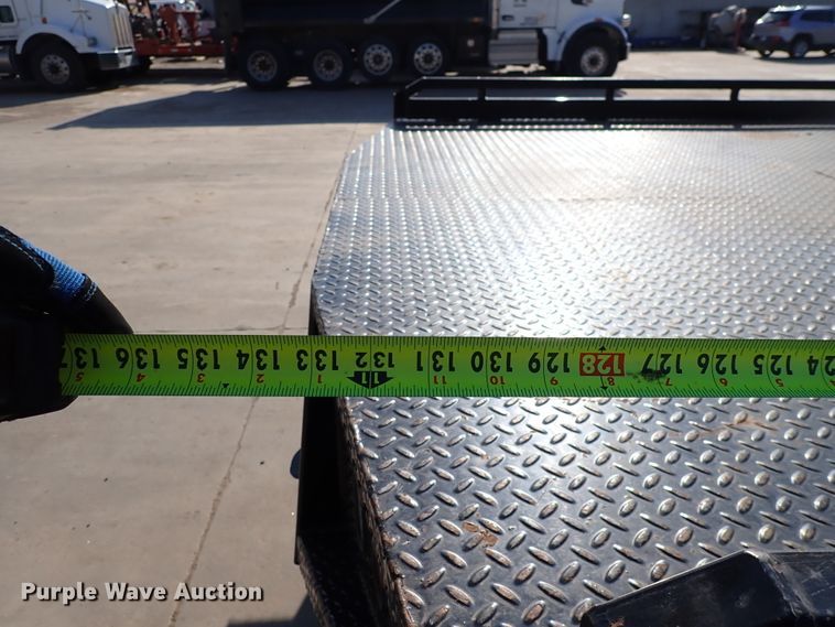 image for item DK4653 2000 Ford F550 Super Duty  flatbed truck