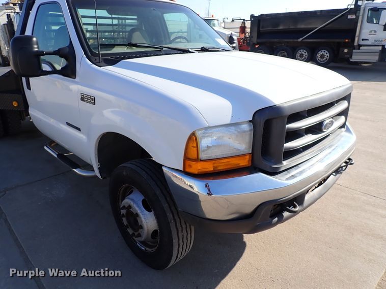 image for item DK4653 2000 Ford F550 Super Duty  flatbed truck