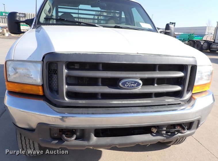 image for item DK4653 2000 Ford F550 Super Duty  flatbed truck