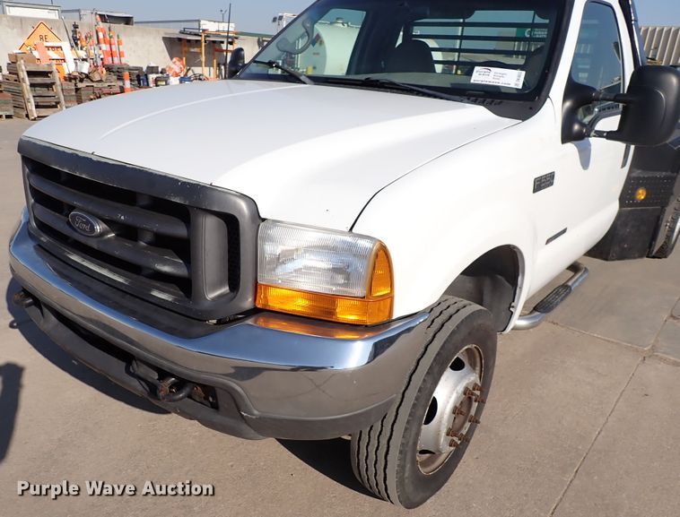 image for item DK4653 2000 Ford F550 Super Duty  flatbed truck