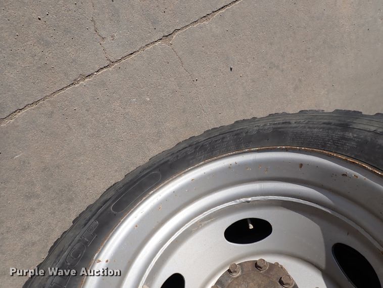 image for item DK4653 2000 Ford F550 Super Duty  flatbed truck