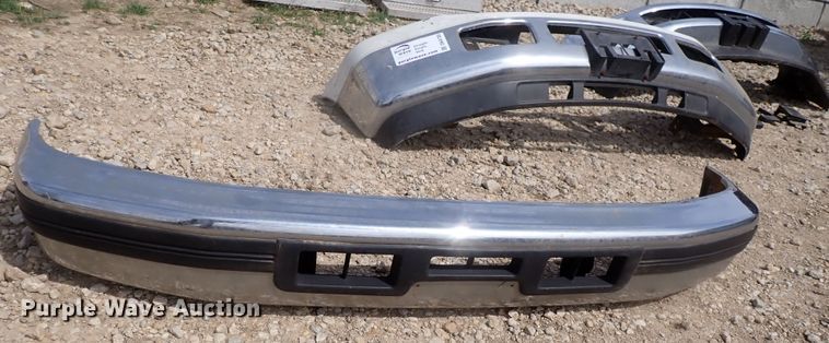 image for item DK4705 (3) Ford F350 front bumpers