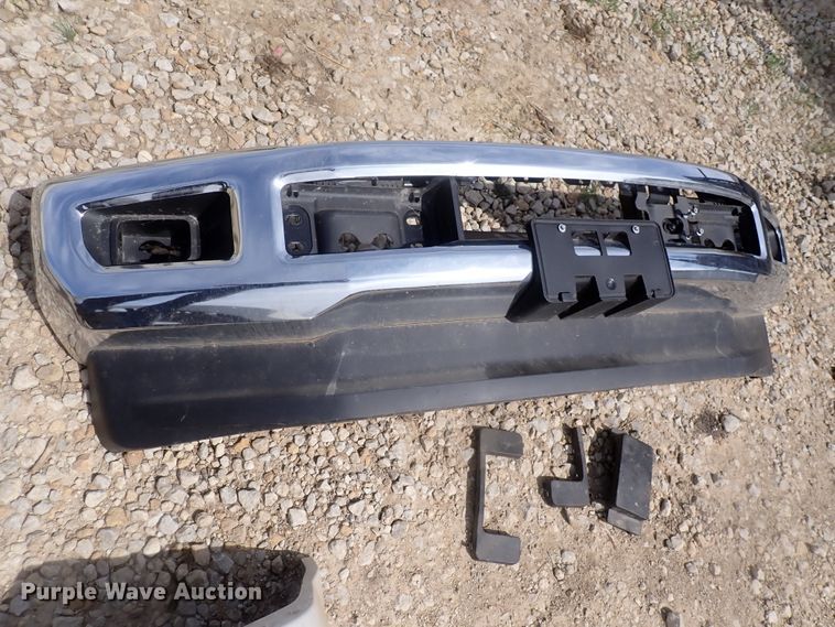 image for item DK4705 (3) Ford F350 front bumpers