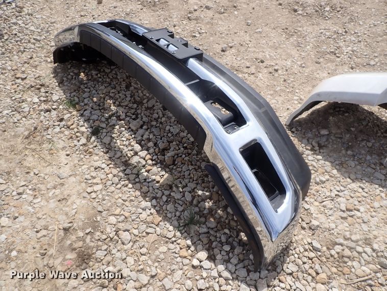 image for item DK4705 (3) Ford F350 front bumpers