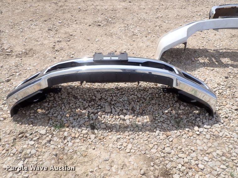 image for item DK4705 (3) Ford F350 front bumpers