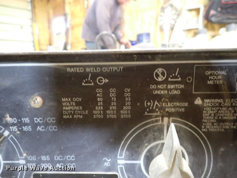 image for item DK4708 Miller Bobcat 225G  welder/generator