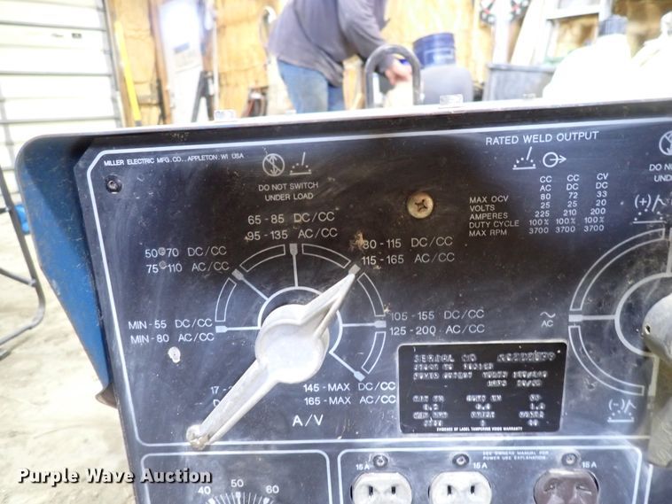 image for item DK4708 Miller Bobcat 225G  welder/generator