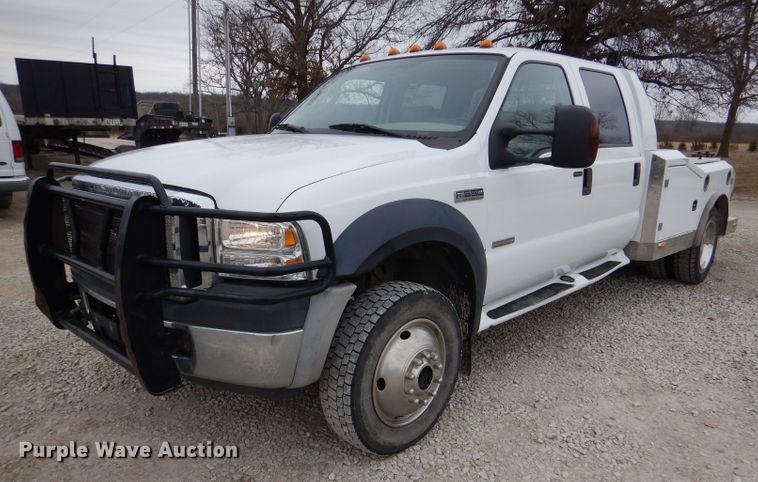 image for item DL2192 2007 Ford F550 Super Duty XLT  flatbed truck