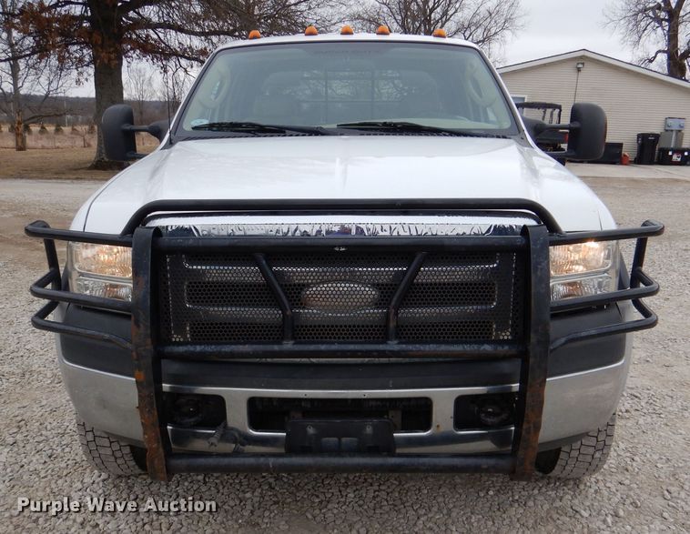 image for item DL2192 2007 Ford F550 Super Duty XLT  flatbed truck