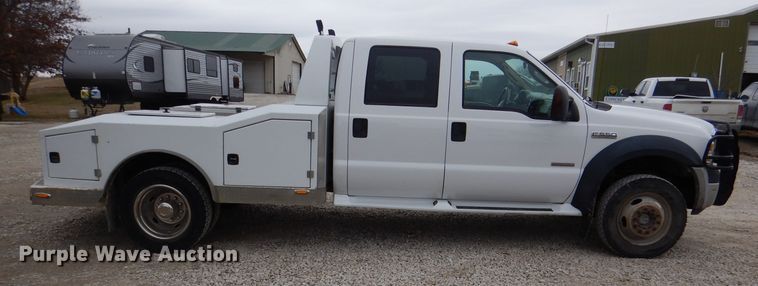 image for item DL2192 2007 Ford F550 Super Duty XLT  flatbed truck