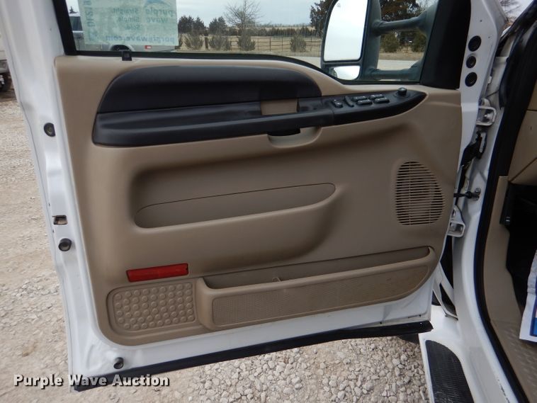 image for item DL2192 2007 Ford F550 Super Duty XLT  flatbed truck