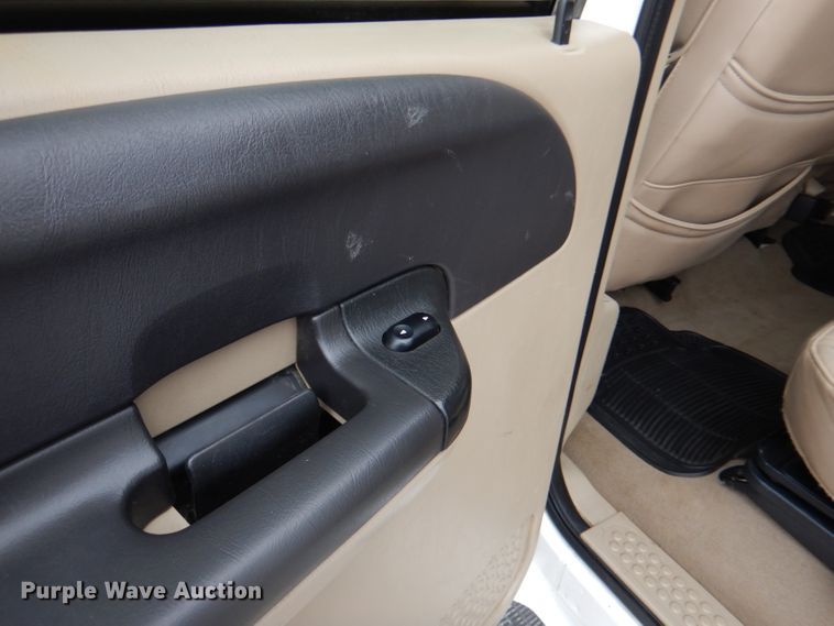 image for item DL2192 2007 Ford F550 Super Duty XLT  flatbed truck