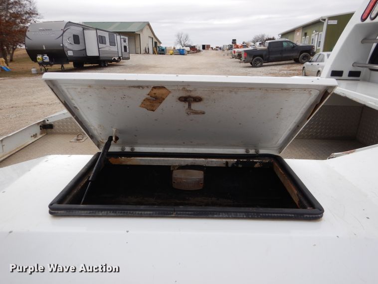 image for item DL2192 2007 Ford F550 Super Duty XLT  flatbed truck