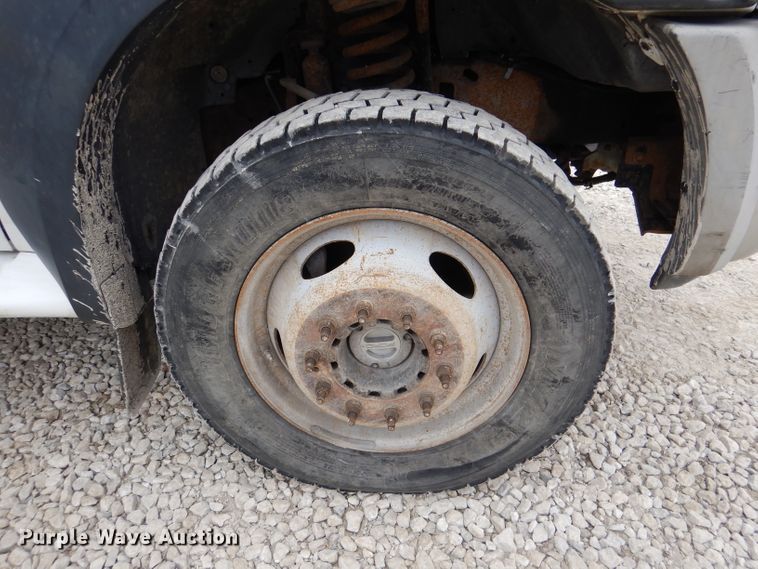 image for item DL2192 2007 Ford F550 Super Duty XLT  flatbed truck