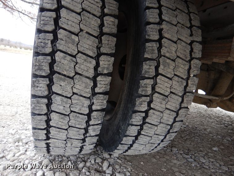 image for item DL2192 2007 Ford F550 Super Duty XLT  flatbed truck