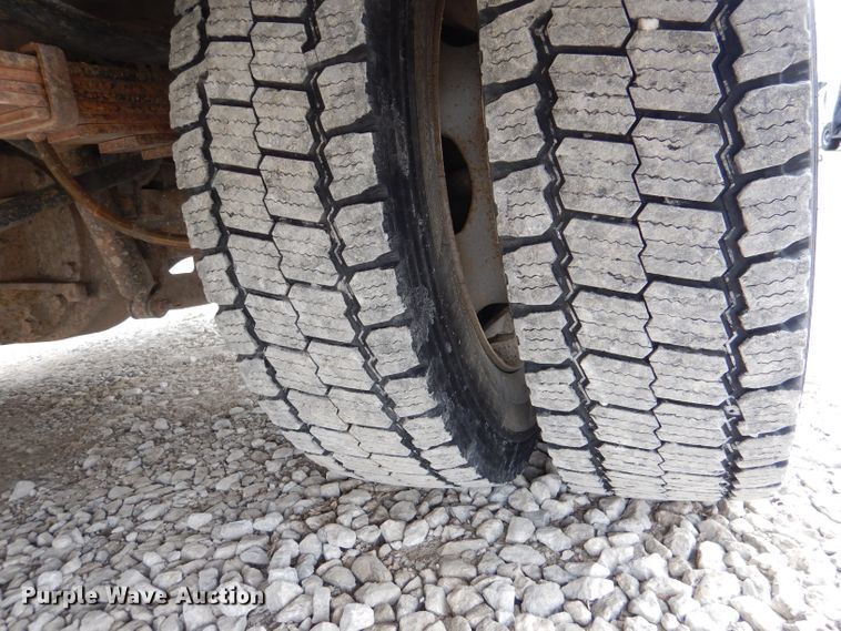 image for item DL2192 2007 Ford F550 Super Duty XLT  flatbed truck