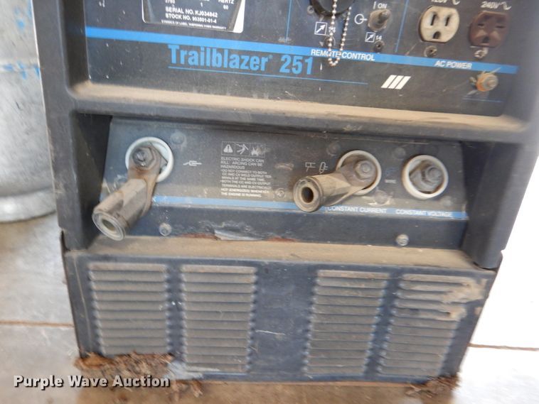 image for item DL2760 Miller Trailblazer 251 welder
