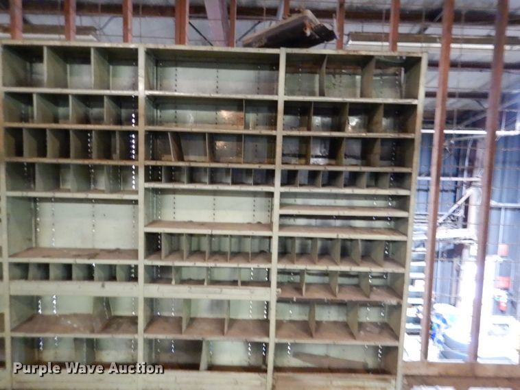 image for item DL2772 (14) metal shelves