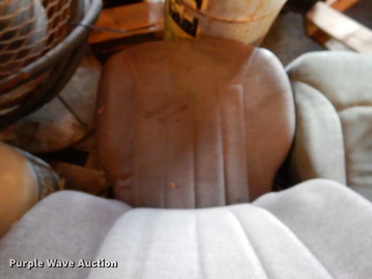 image for item DL2774 (9) air ride seats