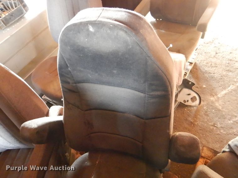 image for item DL2774 (9) air ride seats