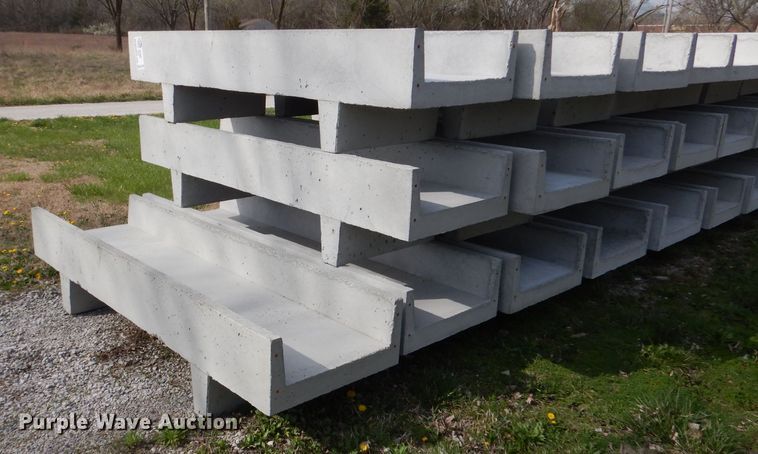 image for item DL2776 (10) concrete feed bunks