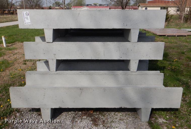 image for item DL2776 (10) concrete feed bunks