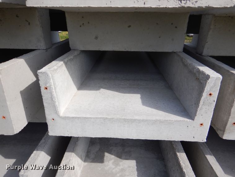 image for item DL2776 (10) concrete feed bunks