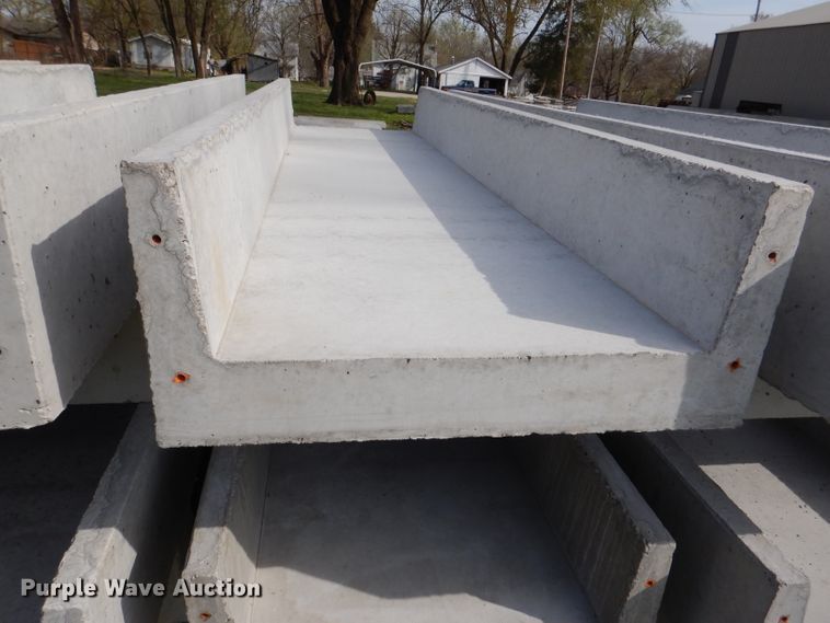 image for item DL2776 (10) concrete feed bunks