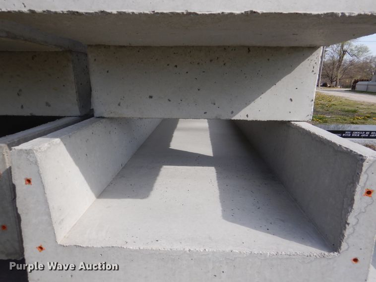 image for item DL2776 (10) concrete feed bunks