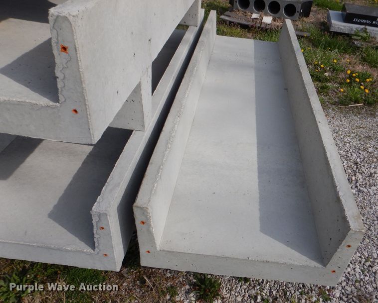image for item DL2776 (10) concrete feed bunks