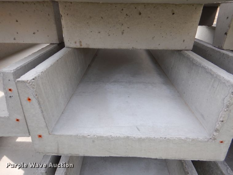 image for item DL2776 (10) concrete feed bunks