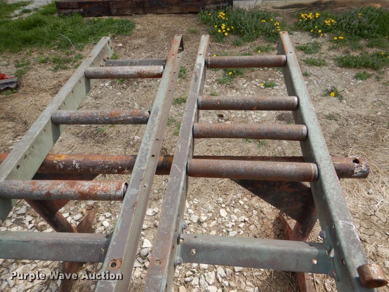 image for item DL2781 (4) metal stands