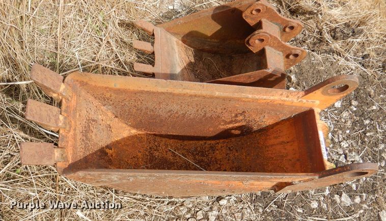 image for item DL2782 (2) backhoe buckets