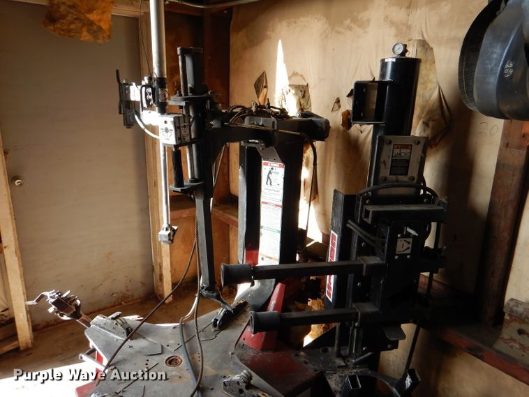 image for item DL2838 Coats APX80E  tire machine