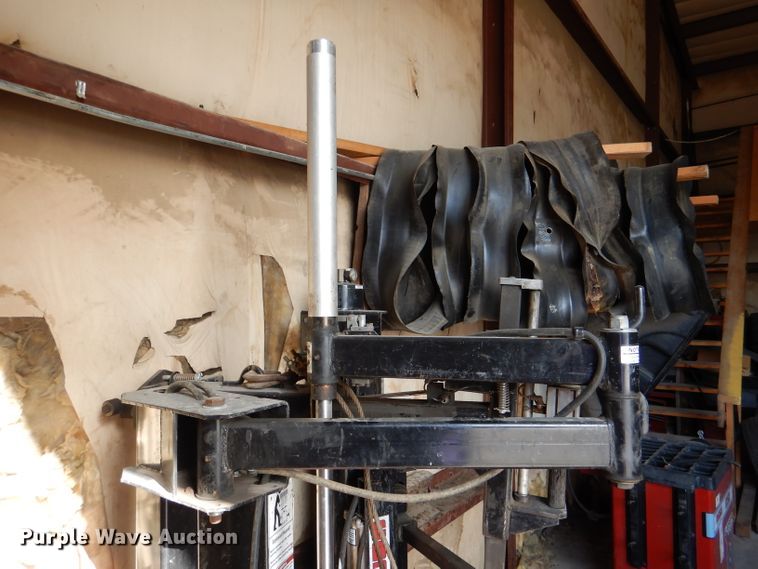 image for item DL2838 Coats APX80E  tire machine