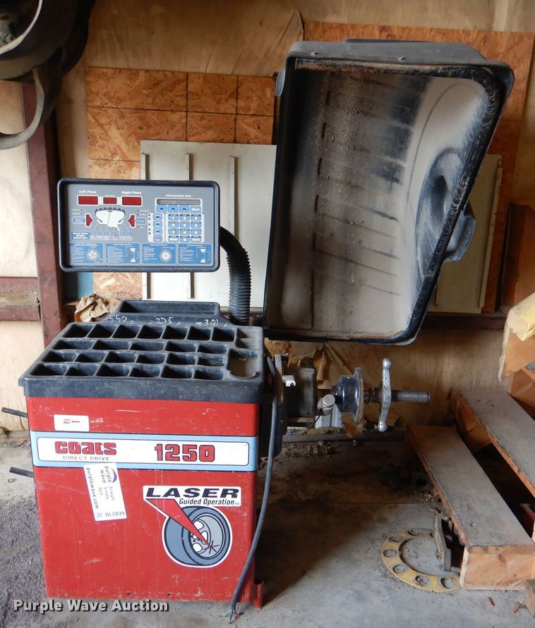 image for item DL2839 Coats 1250  tire balancer