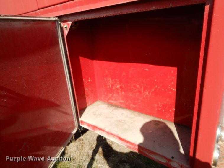 image for item DM2890 1985 Ford F800  pumper fire truck