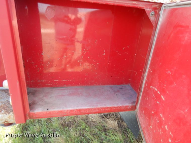 image for item DM2890 1985 Ford F800  pumper fire truck