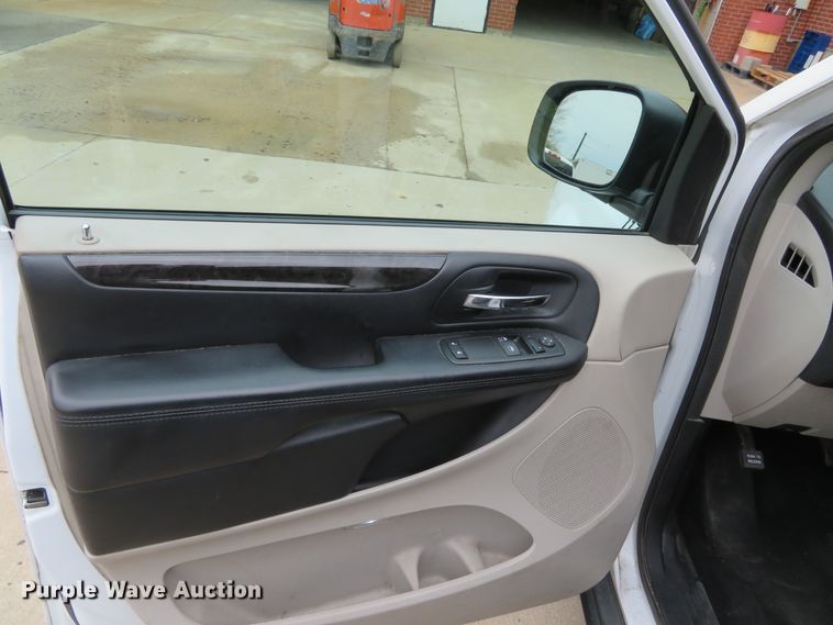 image for item DN5766 2014 Dodge Grand Caravan  van