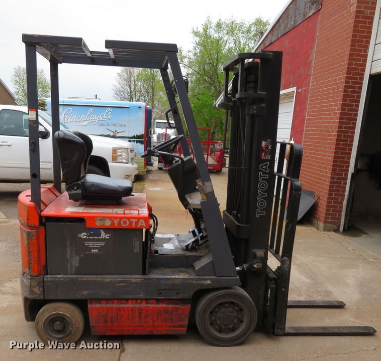 image for item DN5774 Toyota 5FBCU15  forklift
