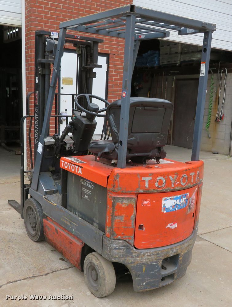 image for item DN5774 Toyota 5FBCU15  forklift