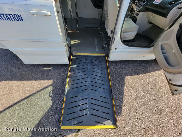 image for item FL9154 2012 Dodge Grand Caravan  handicap accessible van