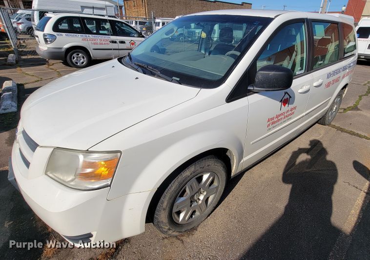 image for item FL9155 2010 Dodge Grand Caravan  van
