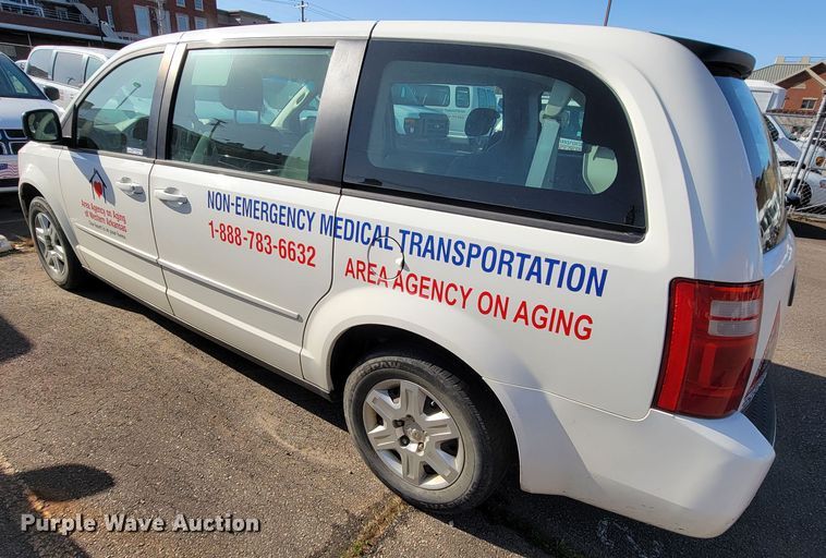 image for item FL9155 2010 Dodge Grand Caravan  van