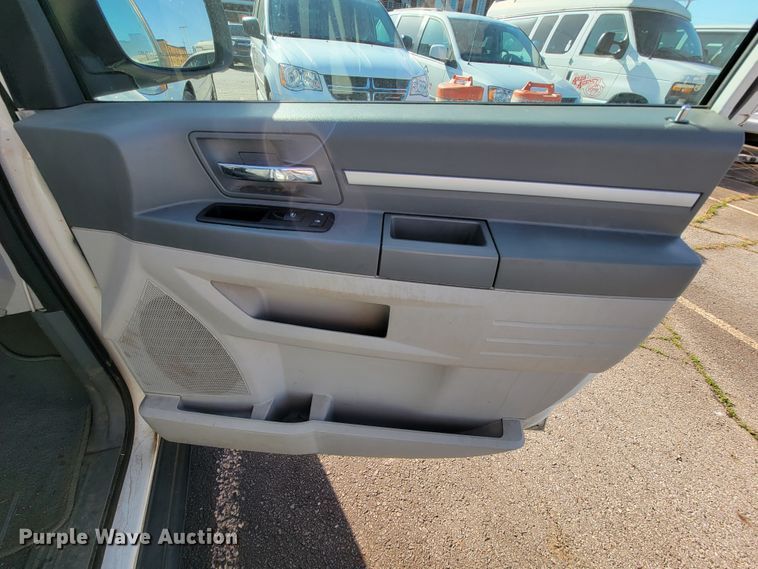 image for item FL9155 2010 Dodge Grand Caravan  van