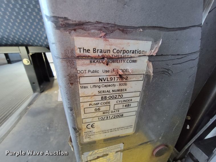 image for item FL9158 2008 Ford E450  shuttle bus